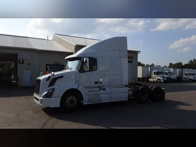 2018 Volvo VNL 740
