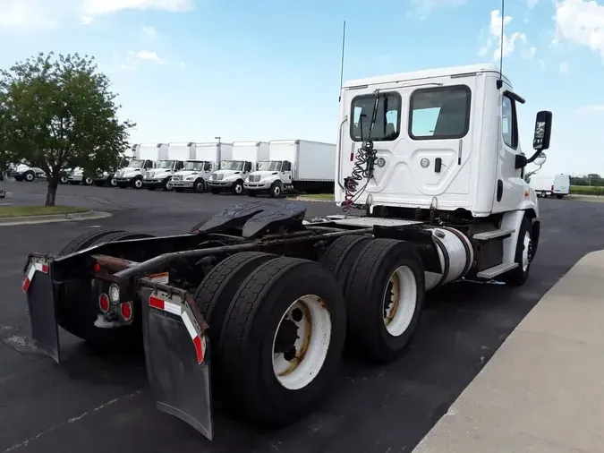 2018 FREIGHTLINER/MERCEDES CASCADIA PX11364STa4ed908d04e56c5e245e0e07040040f1