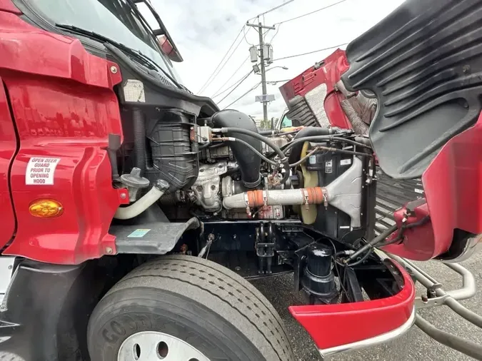2019 FREIGHTLINER CASCADIA 125