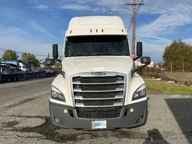 2020 Freightliner T12664ST