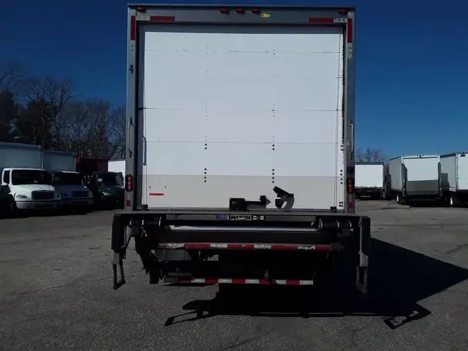 2018 FREIGHTLINER M2 106