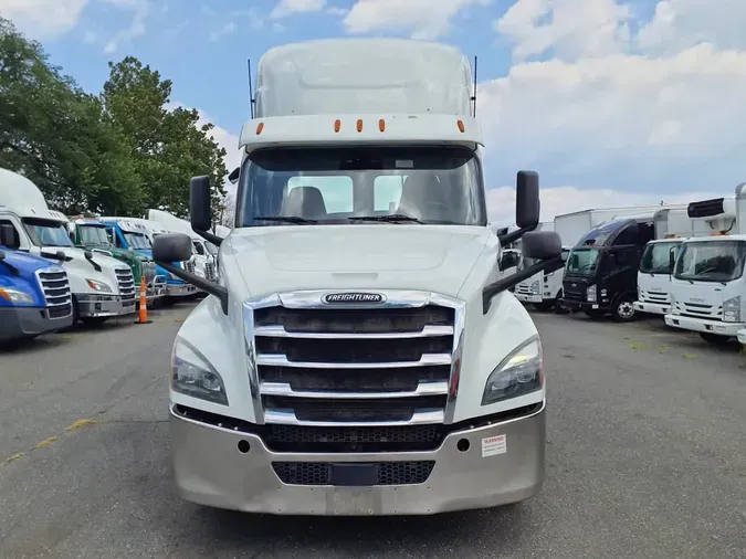 2019 FREIGHTLINER NEW CASCADIA PX12664