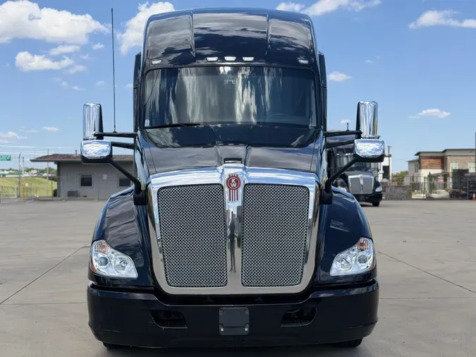 2022 Kenworth T680