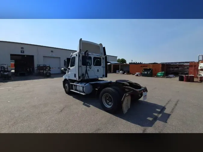 2019 Freightliner Cascadia 126a4fab7bf4f7b2ead007e67b6c2215b2f