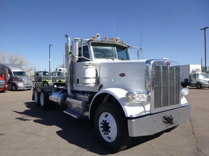 2016 Peterbilt 389