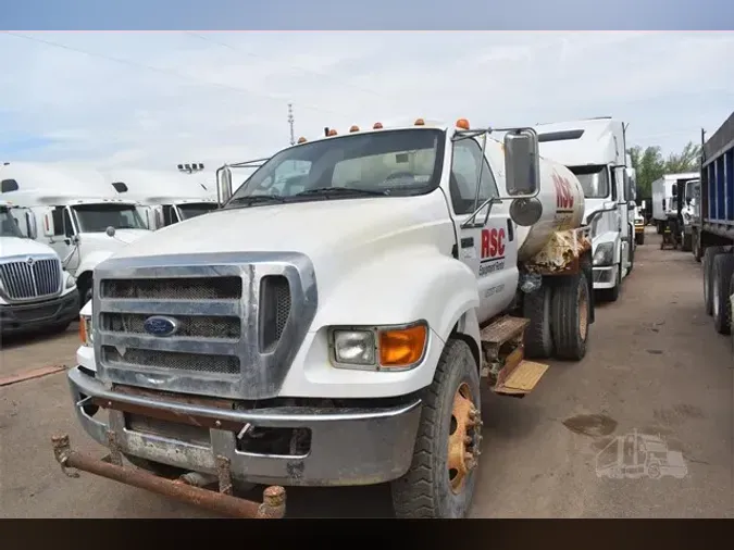 2007 FORD F750