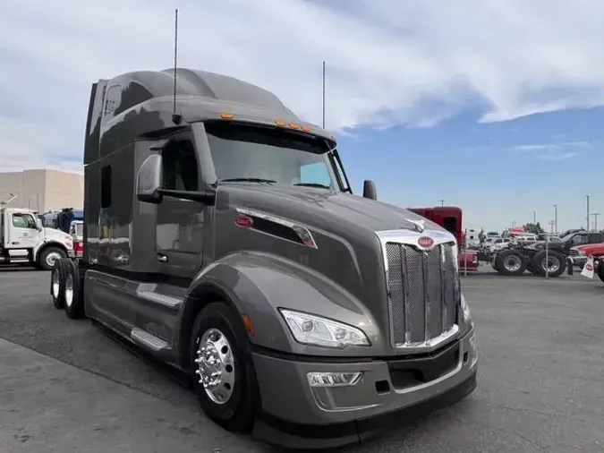 2024 Peterbilt 579