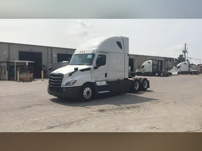 2024 Freightliner Cascadia 126