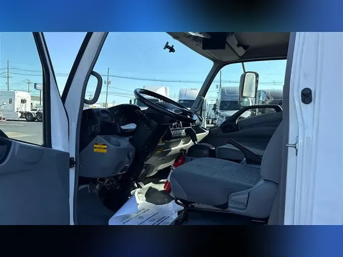 2019 HINO 195