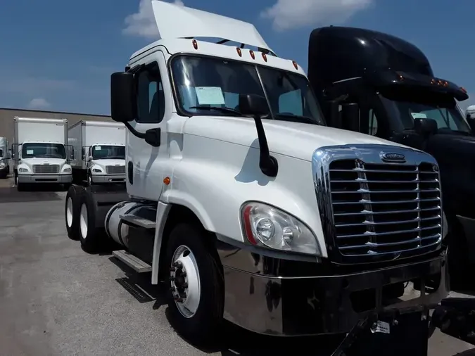 2018 FREIGHTLINER CASCADIA 125