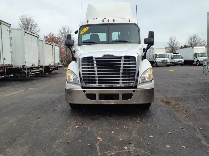 2016 FREIGHTLINER/MERCEDES CASCADIA 125