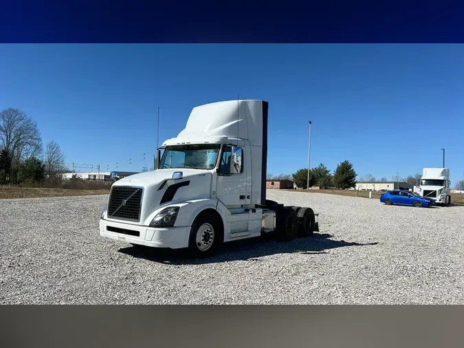 2018 Volvo VNL300