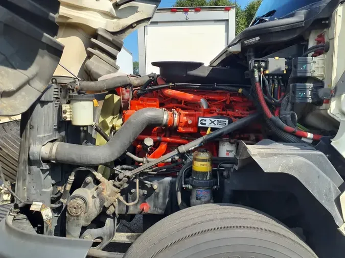 2019 NAVISTAR INTERNATIONAL LT625 SLPR CAB