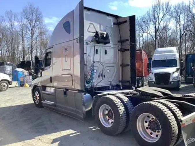 2021 Freightliner Cascadia