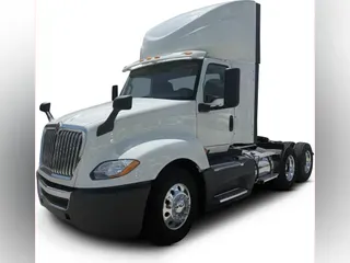 2018 International LT625
