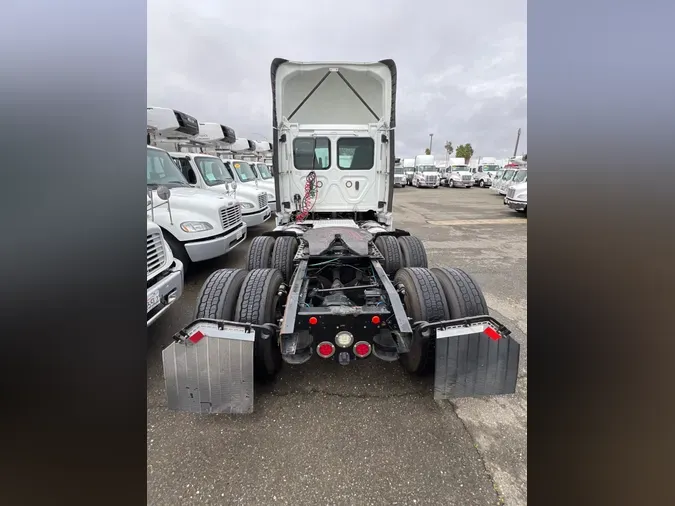 2018 FREIGHTLINER/MERCEDES CASCADIA 125