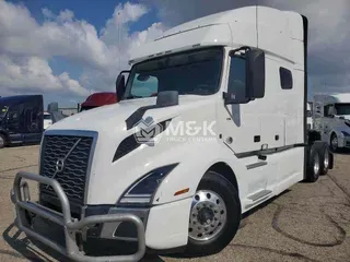 2022 VOLVO VNL64T740