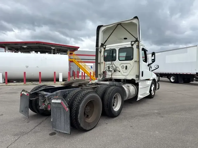 2021 FREIGHTLINER/MERCEDES NEW CASCADIA PX12664
