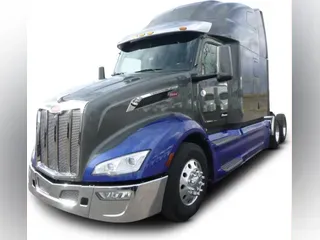 2022 Peterbilt 579