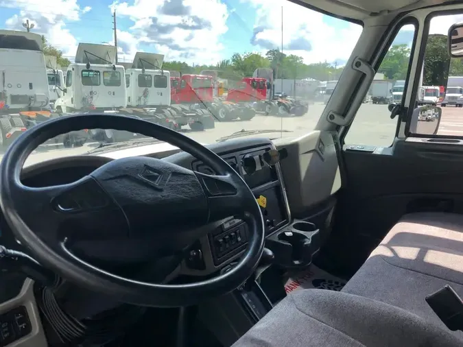 2019 NAVISTAR INTERNATIONAL 4300