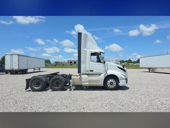2020 Volvo VNL300a51d569f5119a003923b0b7a14a4e2a8