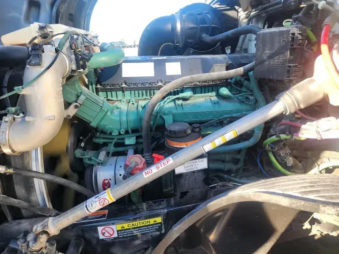 2023 VOLVO VNL64T760a51e391b823d7fa075984ddaa724fd2b