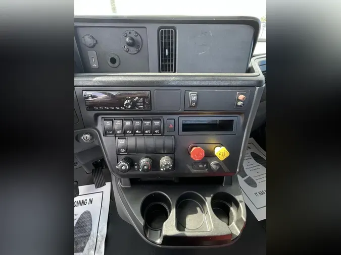 2020 International LT625
