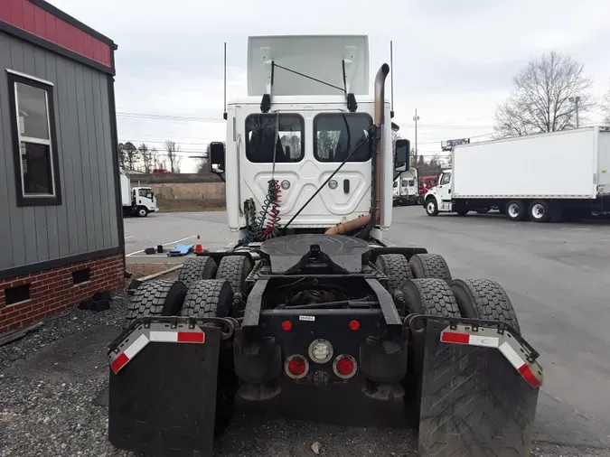 2018 FREIGHTLINER/MERCEDES CASCADIA 125