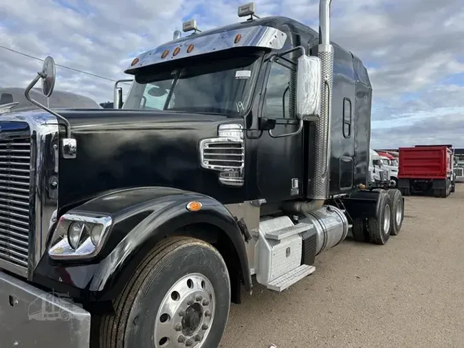 2019 FREIGHTLINER CORONADO 122