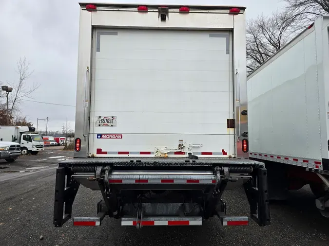 2018 FREIGHTLINER/MERCEDES M2 106