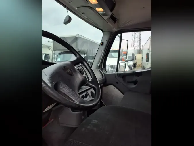 2020 FREIGHTLINER/MERCEDES M2 106