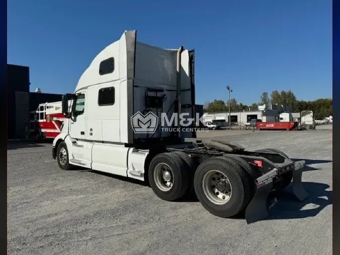 2020 VOLVO VNL64T860