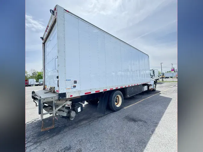 2018 FREIGHTLINER/MERCEDES M2 106