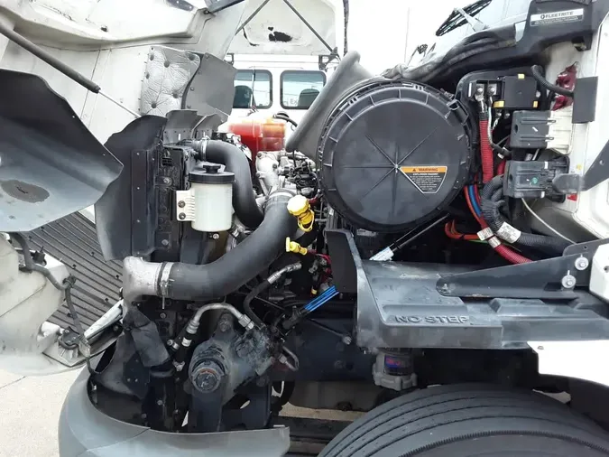 2020 NAVISTAR INTERNATIONAL RH613 DAYCAB S/A