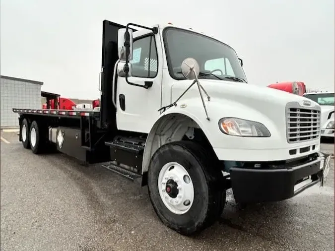 2017 FREIGHTLINER/MERCEDES M2 106