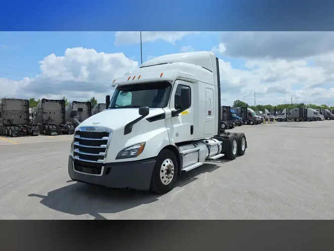 2020 Freightliner Cascadia 126a53d83ac151df9850aa699620c96598a