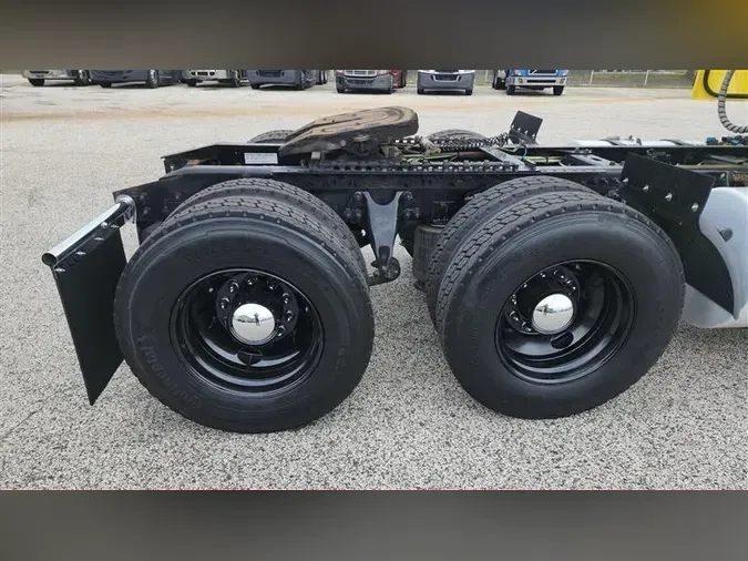 2019 INTERNATIONAL RH613