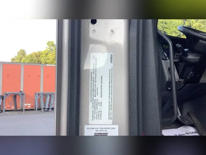 2020 Freightliner Cascadia 126