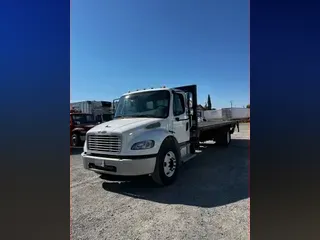 2018 FREIGHTLINER M2 106