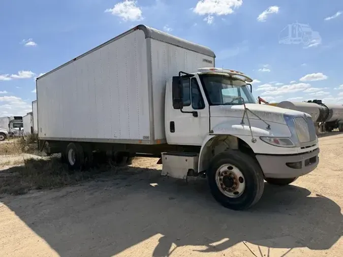 2016 INTERNATIONAL DURASTAR 4300