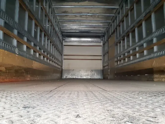 2018 FREIGHTLINER M2 106