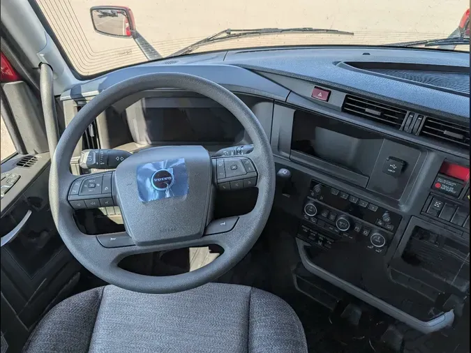 2026 VOLVO VNL64T860