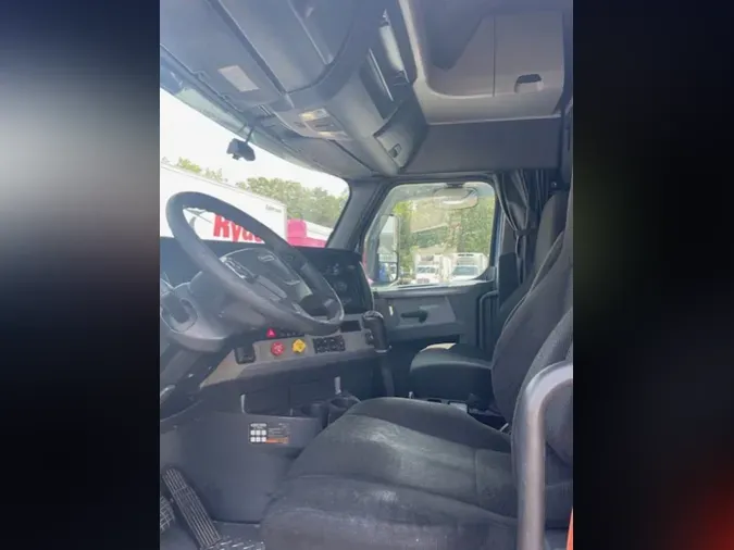 2019 FREIGHTLINER NEW CASCADIA PX12664