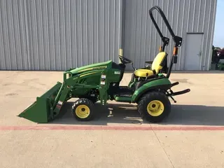 2019 John Deere 1025R