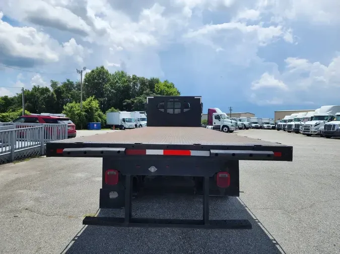 2018 FREIGHTLINER M2 106