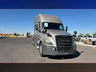 2024 Freightliner Cascadia 126