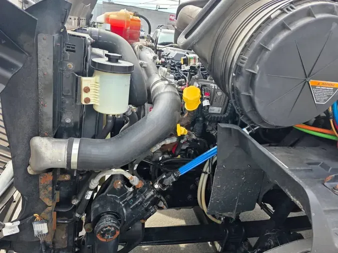 2019 NAVISTAR INTERNATIONAL RH613 DAYCAB S/A