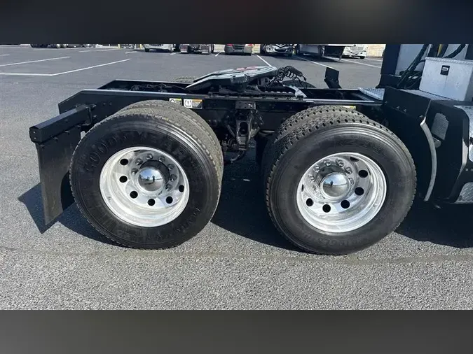 2021 KENWORTH T680