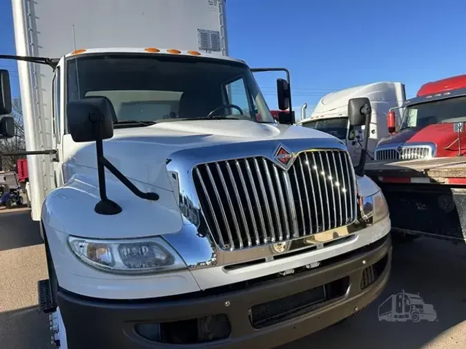 2019 INTERNATIONAL DURASTAR 4300