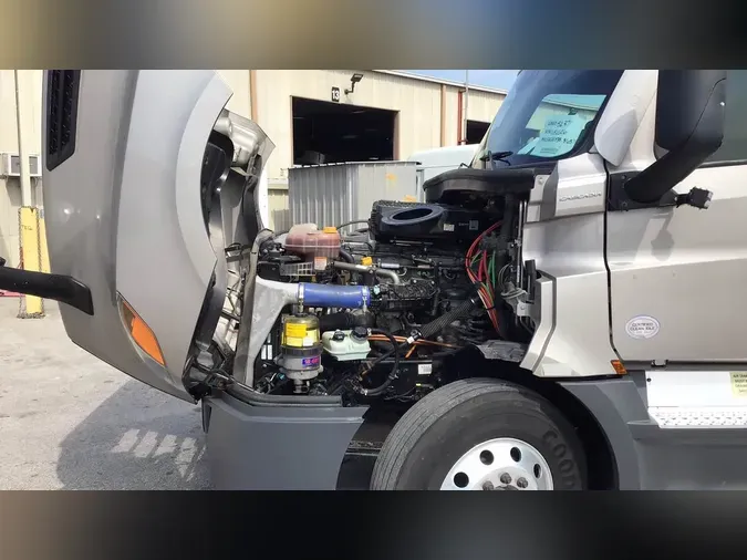 2022 Freightliner Cascadia 126